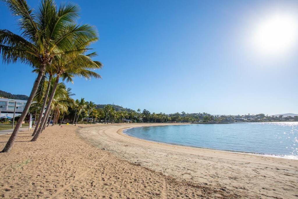 Ocean View 33A Studio Pool Ocean View Wifi Airlie Beach Exterior foto