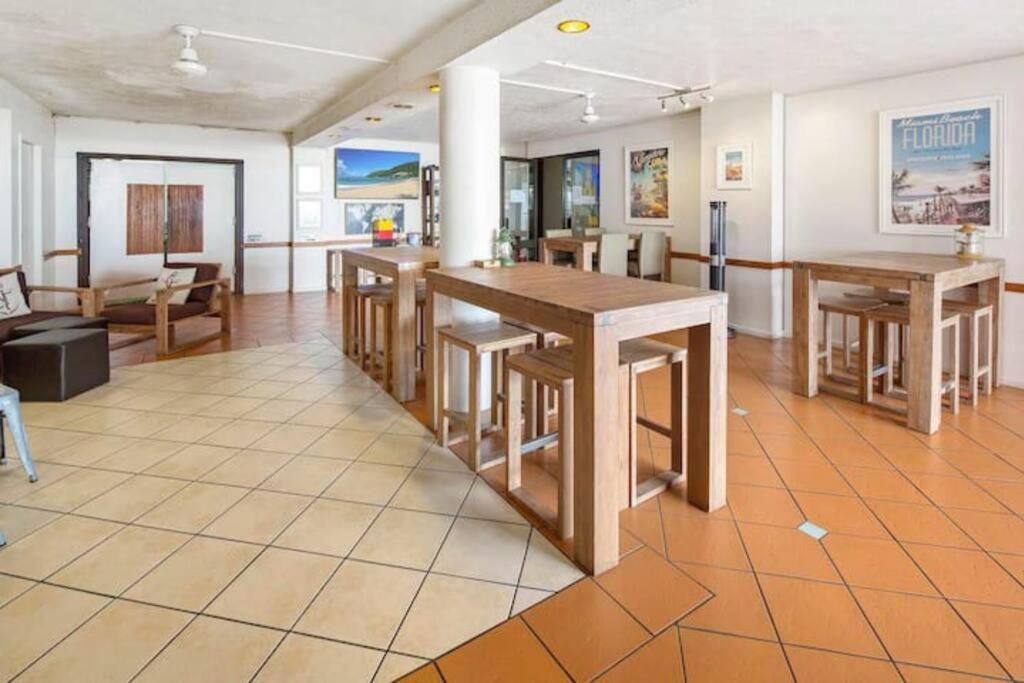 Ocean View 33A Studio Pool Ocean View Wifi Airlie Beach Exterior foto