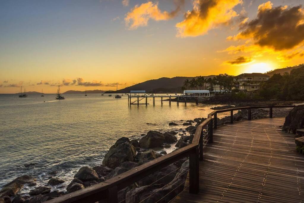 Ocean View 33A Studio Pool Ocean View Wifi Airlie Beach Exterior foto