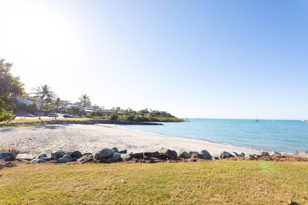 Ocean View 33A Studio Pool Ocean View Wifi Airlie Beach Exterior foto