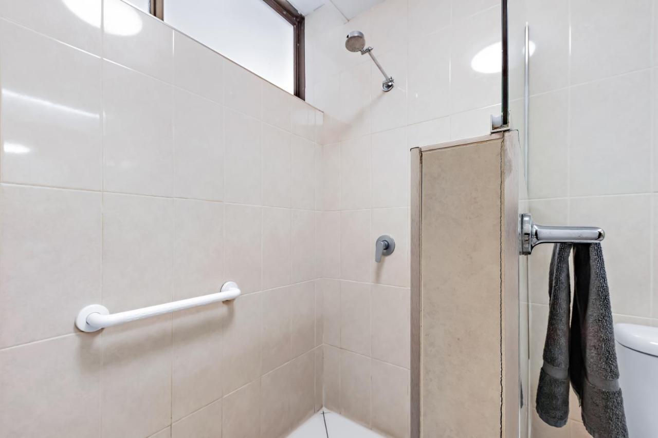 Ocean View 33A Studio Pool Ocean View Wifi Airlie Beach Exterior foto